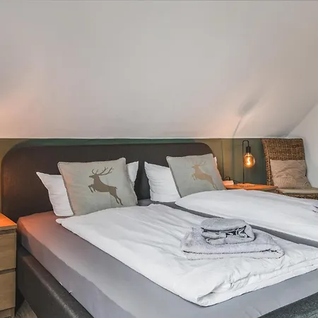 Апартаменты Hirsch-apartment-5 Eulennest